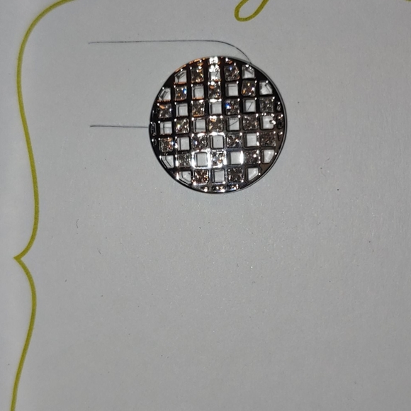 Silver circle earrings - Picture 2 of 3